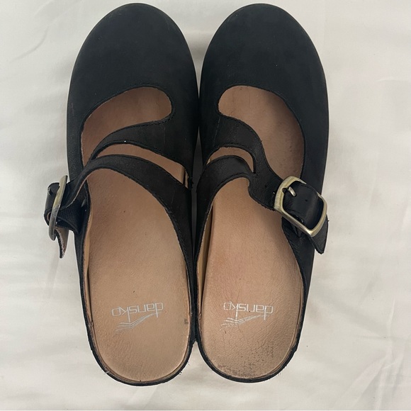 Ladies black Dansko Mary Jane clogs fits like 6.5/7 - Picture 2 of 5